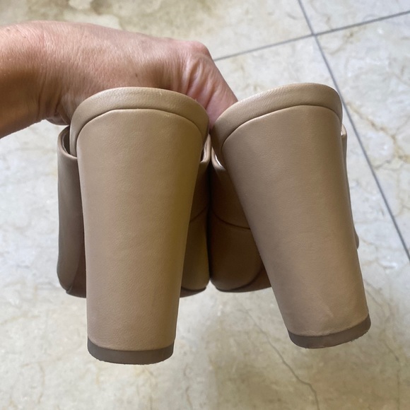 Vince Tan Leather Block Heel Slides - Picture 6 of 9